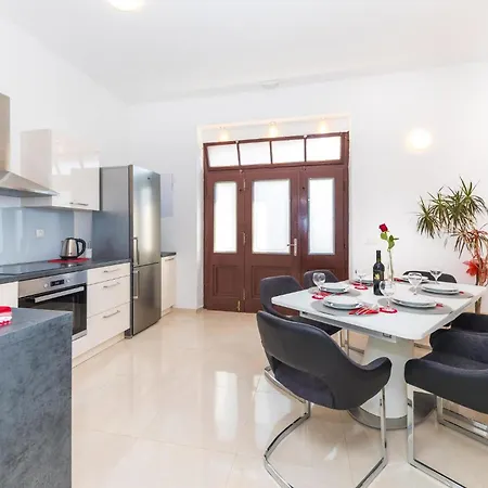 In Kastel Sucurac With Wifi Apartment *