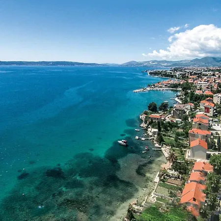 Apartment In Kastel Sucurac With Wifi