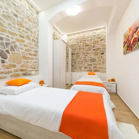 Lejlighed In Kastel Sucurac With Wifi